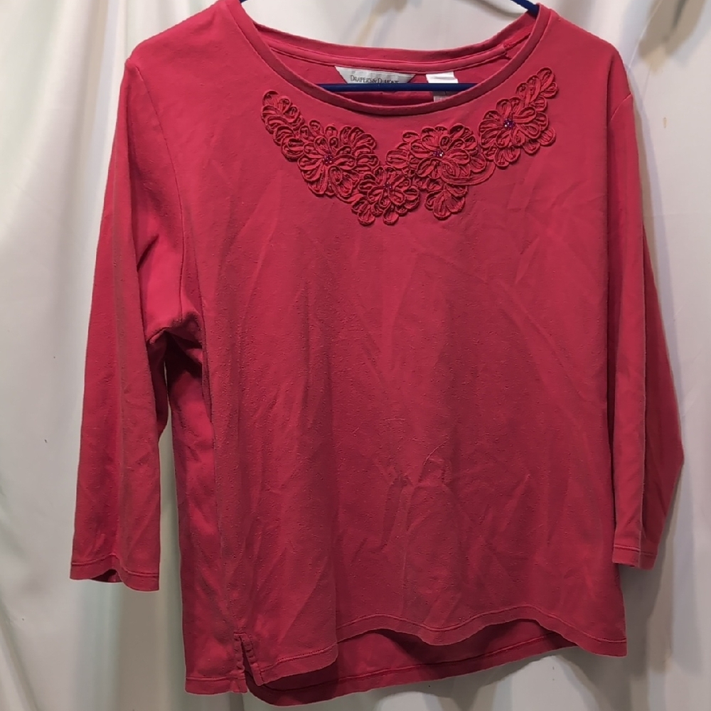 Drapers & Damons Red Embroidered Beaded Top Size Large